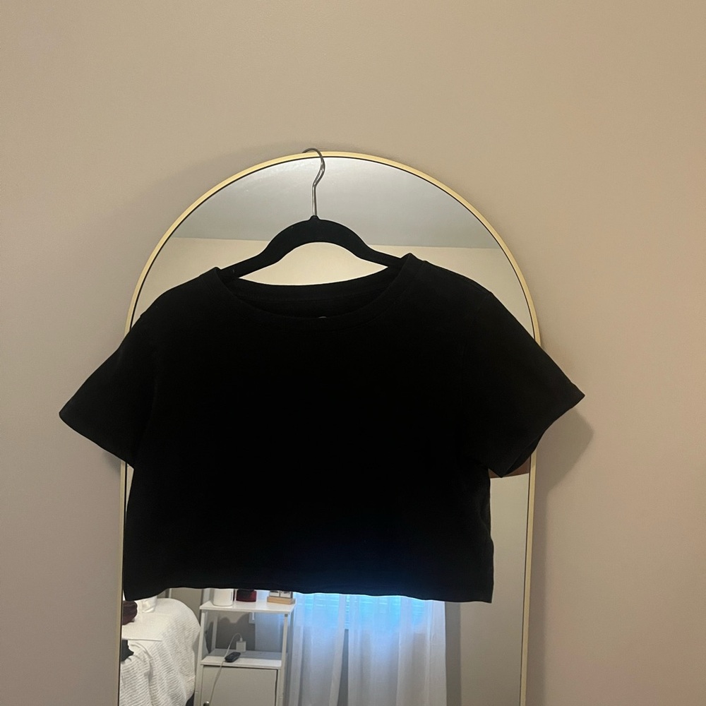 Urban Black Tee